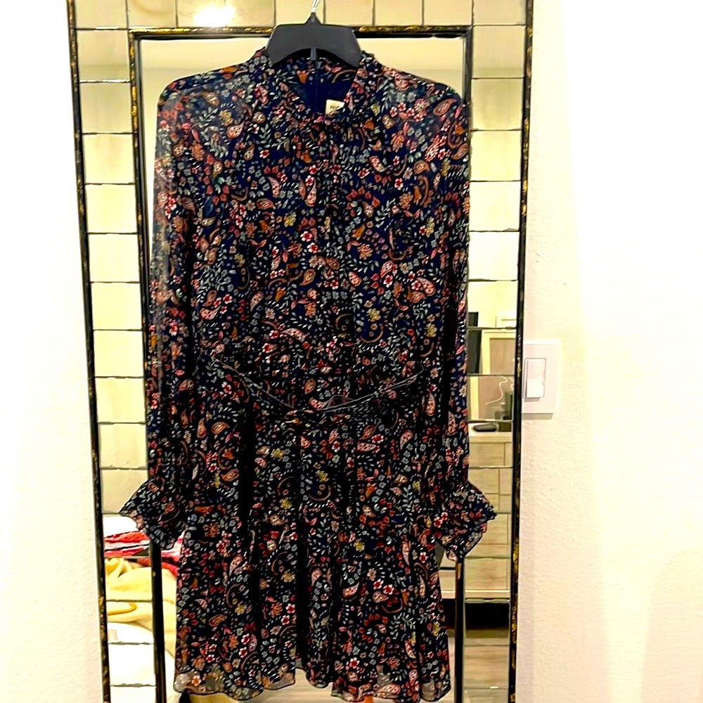 BRAND NEW! Nicholas the label 100% Silk mini dress with belt and button details